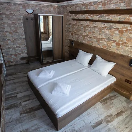 Angelovi Veliko Tarnovo